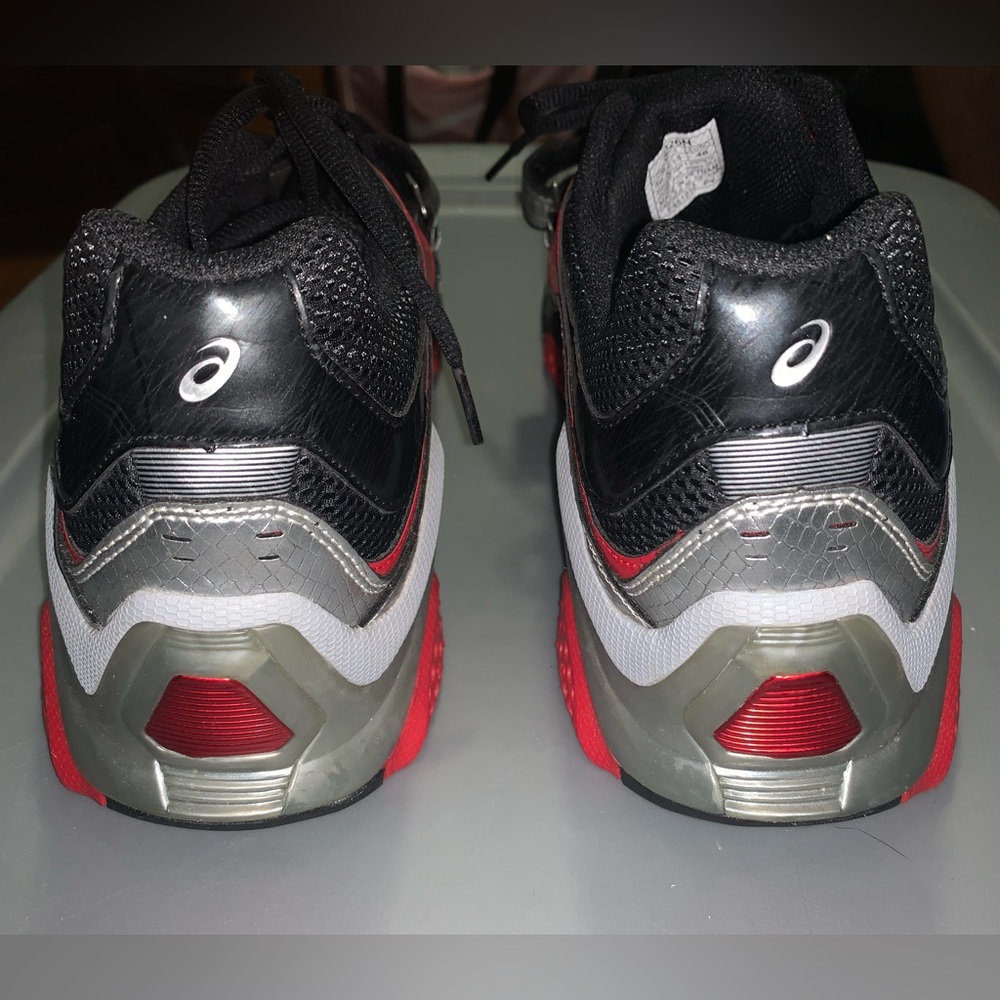 ASICS shoes - Picture 3 of 8